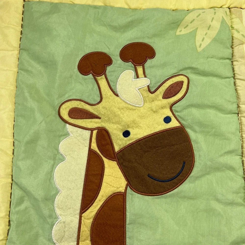Fisher Price Precious Planet Baby Quilt Lion Monkey Zebra Nursery Bedding 43x33